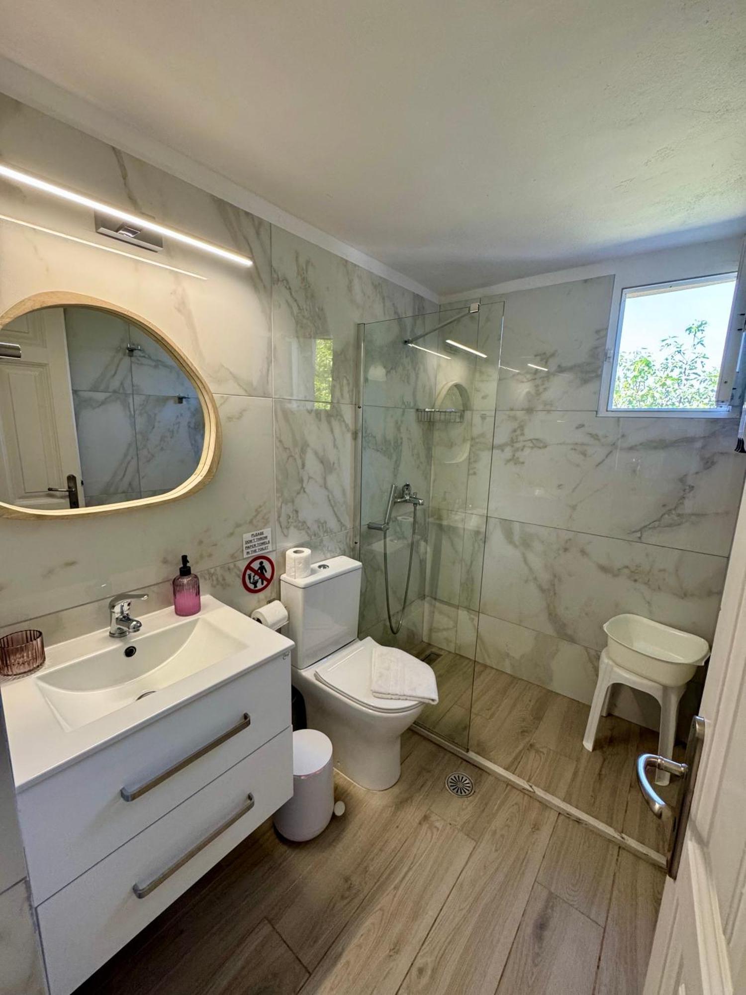 Sungate Villas Almiros Beach 外观 照片